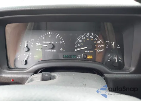 1999 Jeep Cherokee Classic/Sport z USA, uszkodzony, nr VIN 1J4FF68S7XL513640